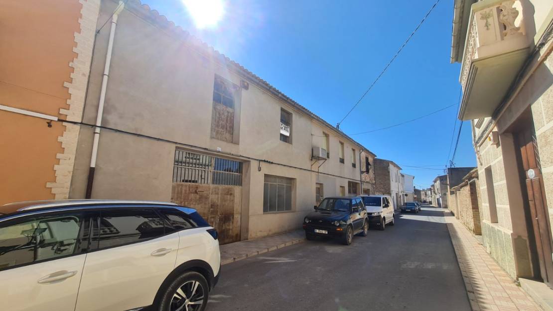 Venta - Commercial property - Beneixama - Beneixama Centro