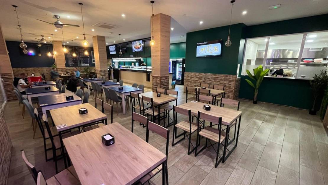 Venta - Commercial property - Benidorm - Benidorm Centro