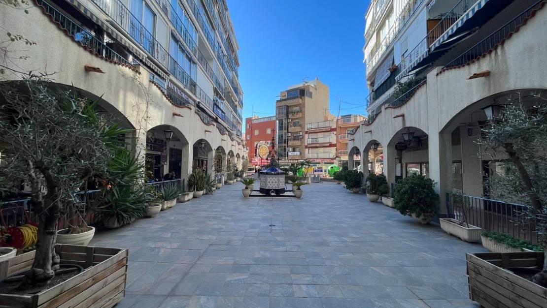 Venta - Commercial property - Benidorm - Benidorm Centro