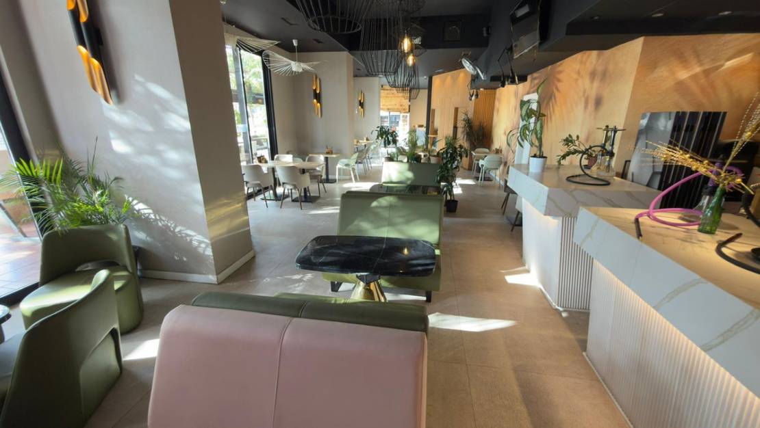 Venta - Commercial property - Benidorm - Benidorm Centro
