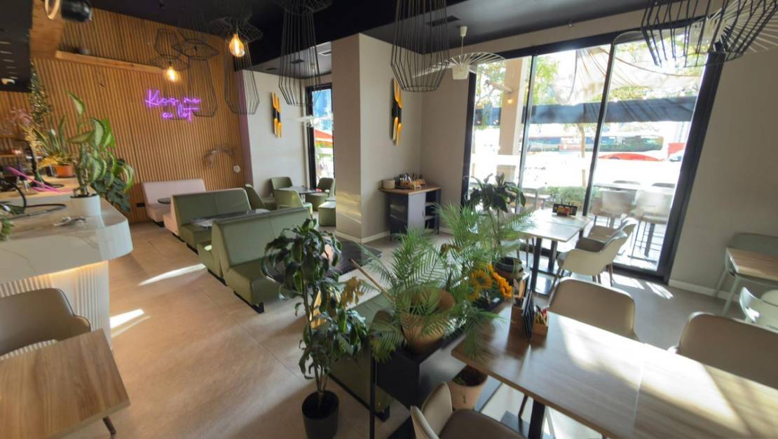 Venta - Commercial property - Benidorm - Benidorm Centro