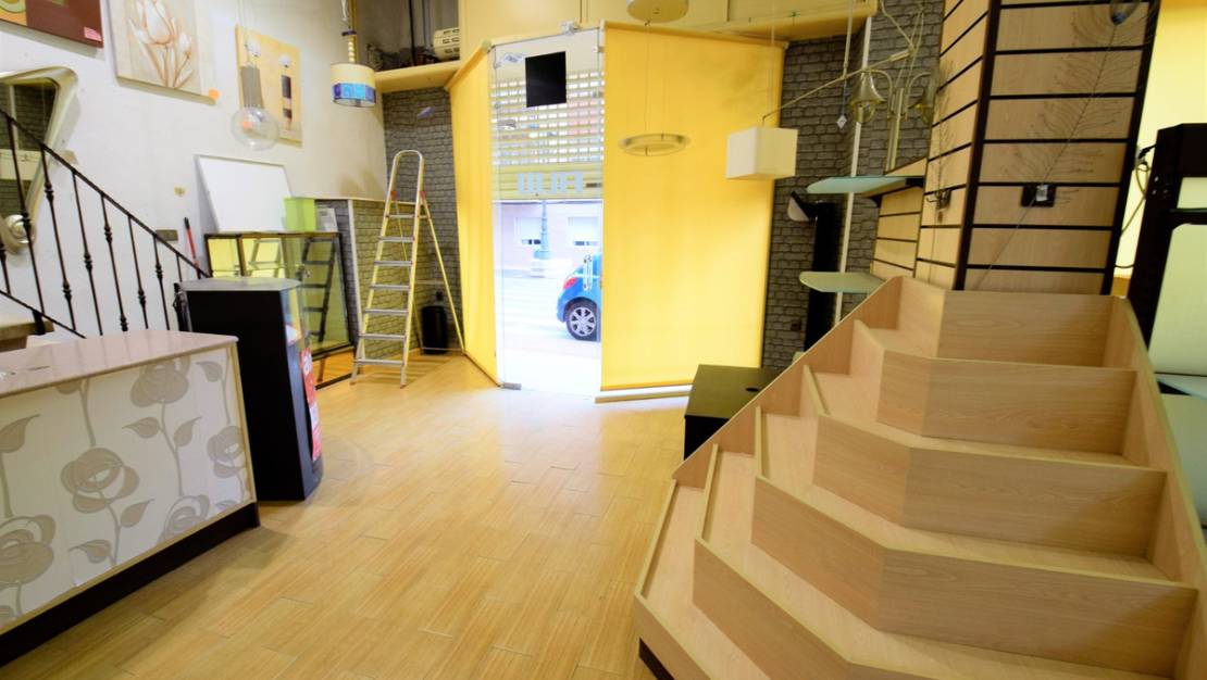 Venta - Commercial property - Guardamar del Segura - Guardamar del Segura Centro