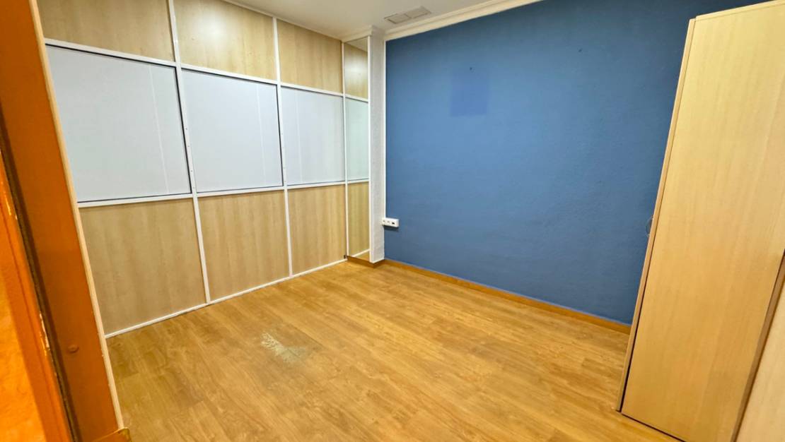 Venta - Commercial property - Guardamar del Segura - Guardamar del Segura Centro