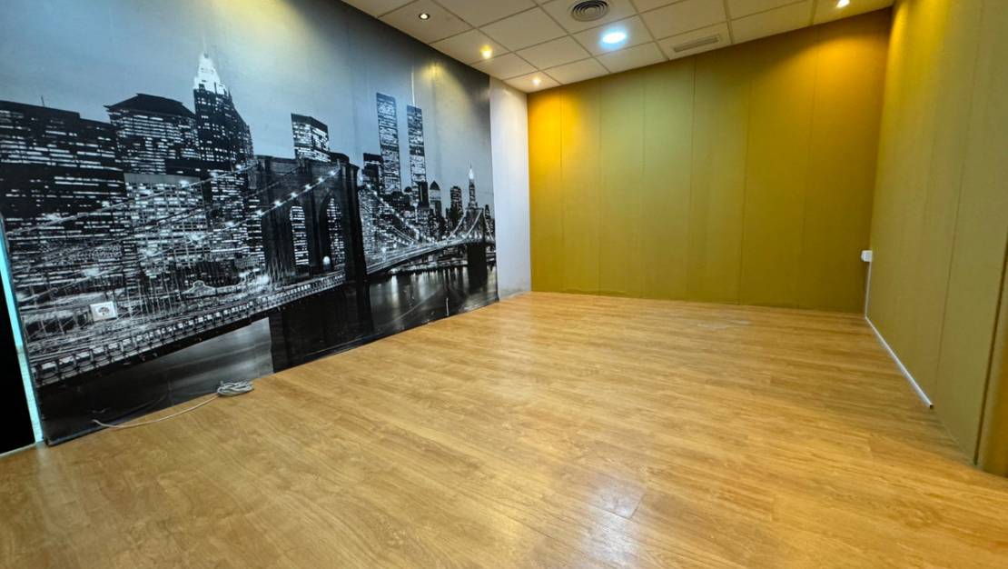 Venta - Commercial property - Guardamar del Segura - Guardamar del Segura Centro