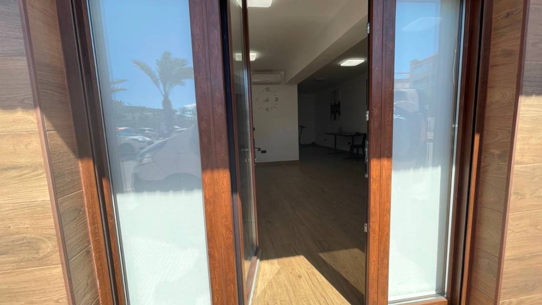 Venta - Commercial property - Guardamar del Segura - Guardamar del Segura Centro