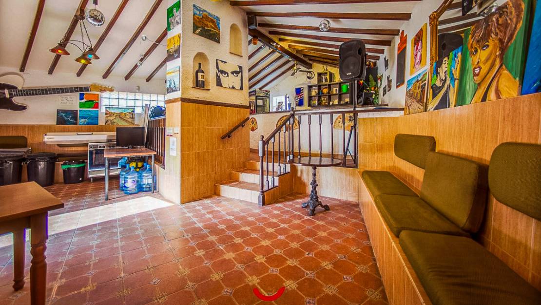 Venta - Commercial property - Hondón de las Nieves - Hondón de las Nieves Centro