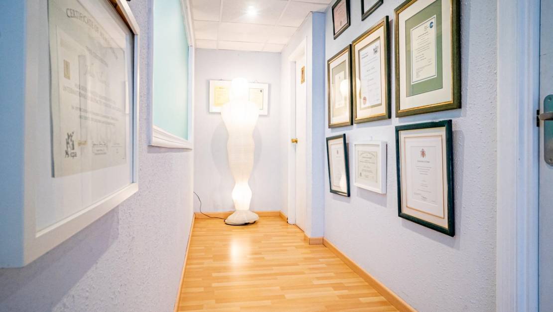 Venta - Commercial property - L'Alfás del Pi - L'Alfás del Pi Centro