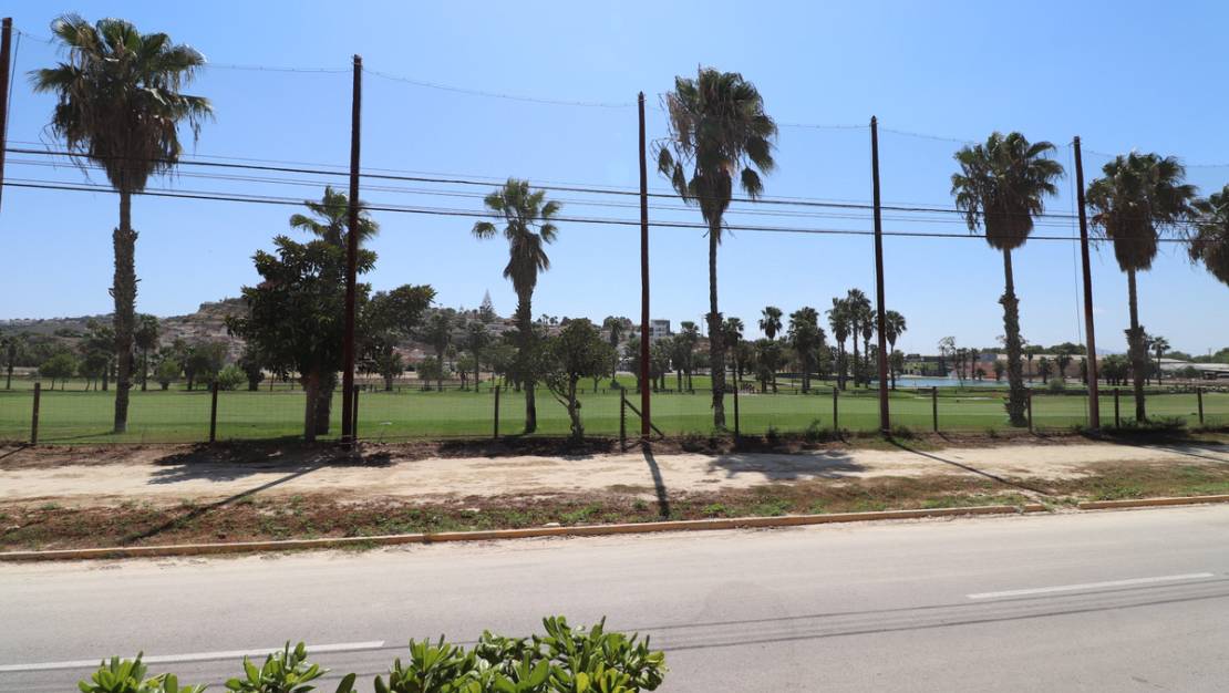 Venta - Commercial property - Los Montesinos - La Marquesa