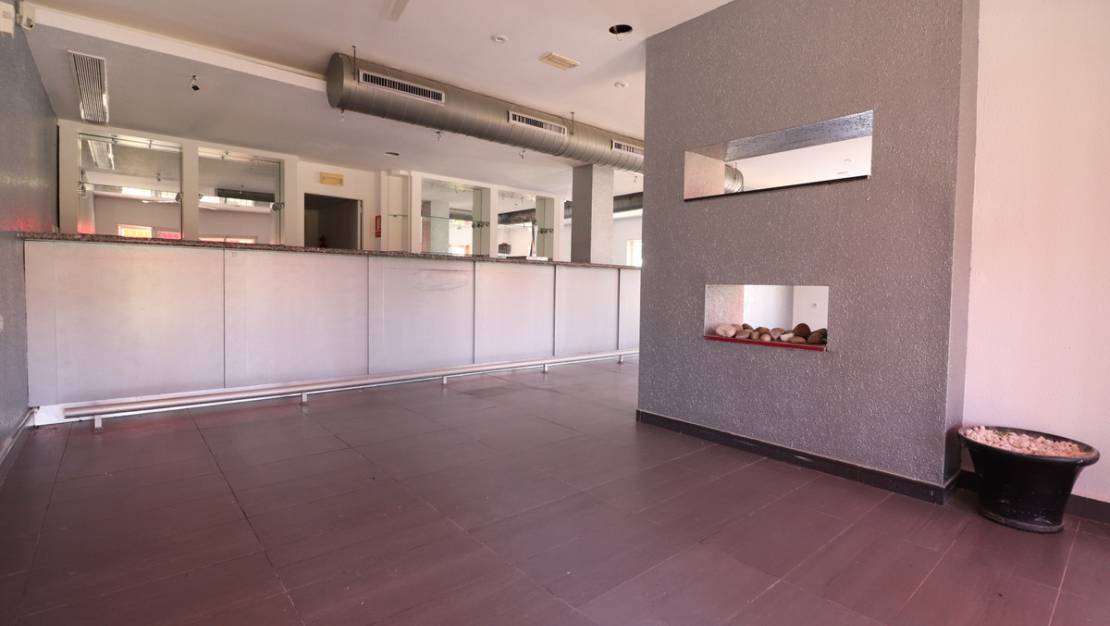 Venta - Commercial property - Los Montesinos - La Marquesa