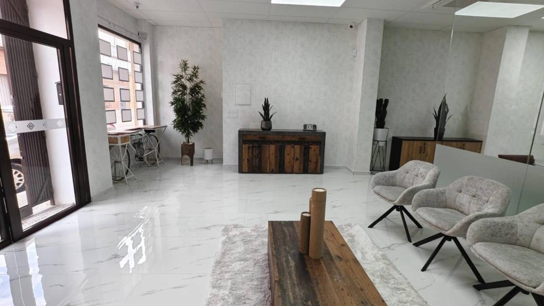 Venta - Commercial property - Los Montesinos - Los Montesinos Centro