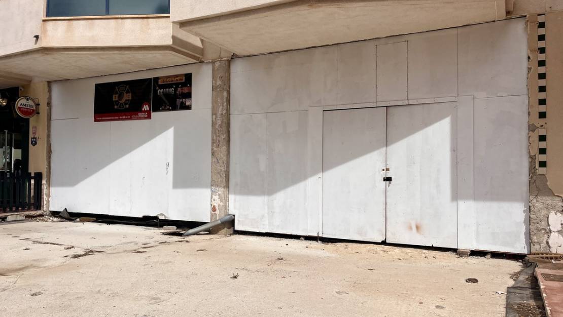 Venta - Commercial property - Orihuela - La Zenia