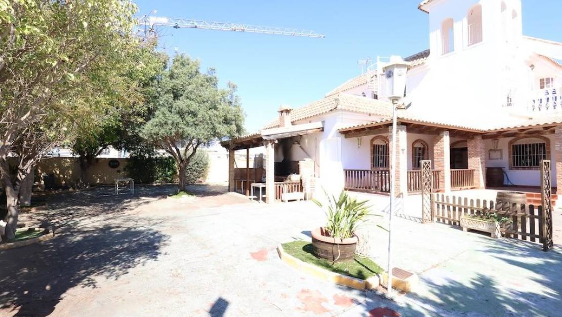 Venta - Commercial property - Orihuela - La Zenia