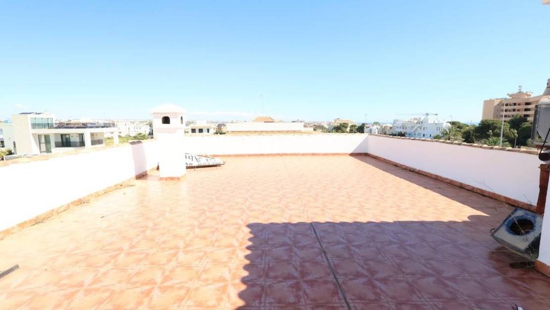 Venta - Commercial property - Orihuela - La Zenia