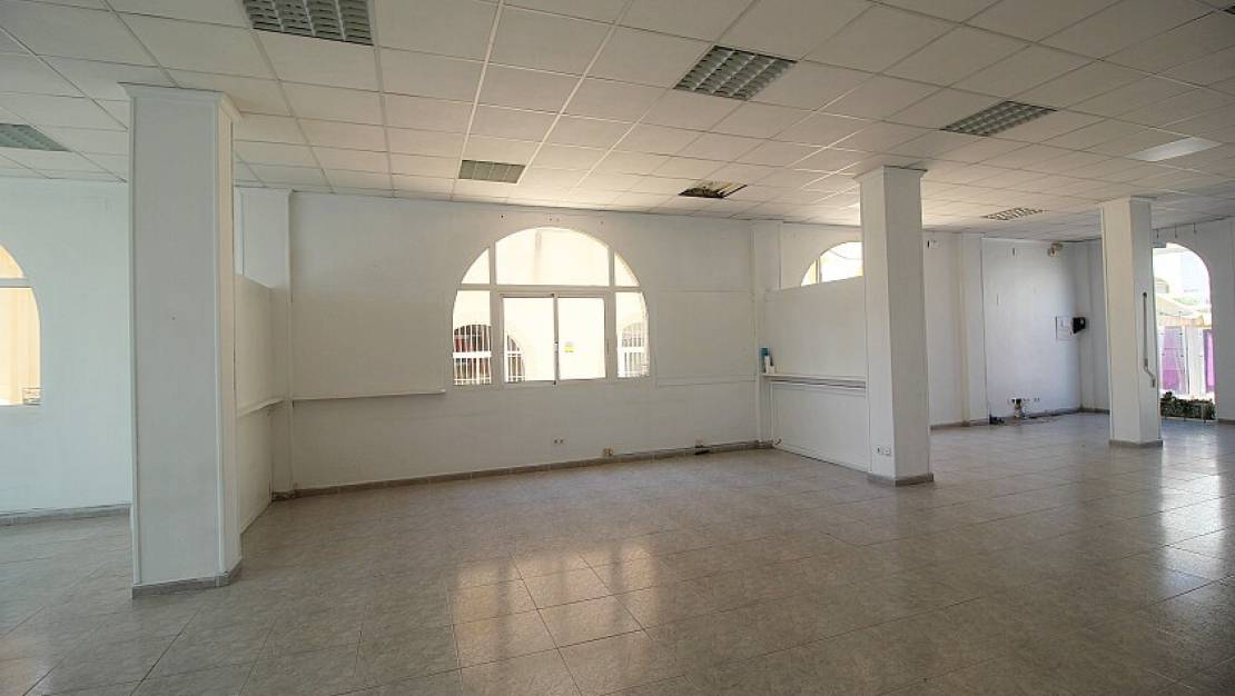 Venta - Commercial property - Orihuela - La Zenia