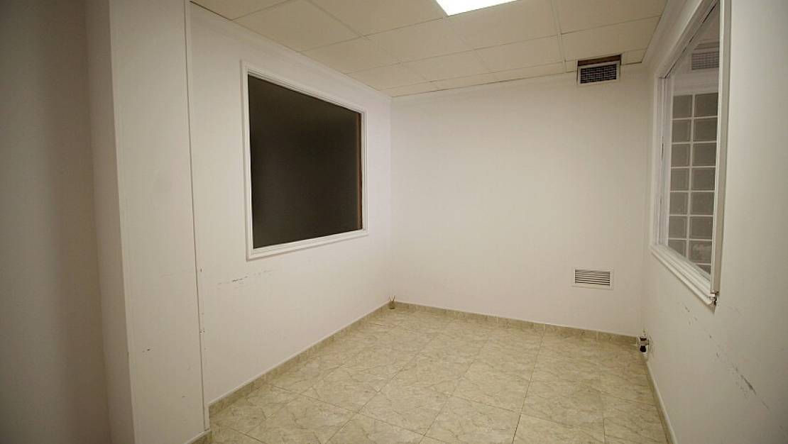 Venta - Commercial property - Orihuela - La Zenia