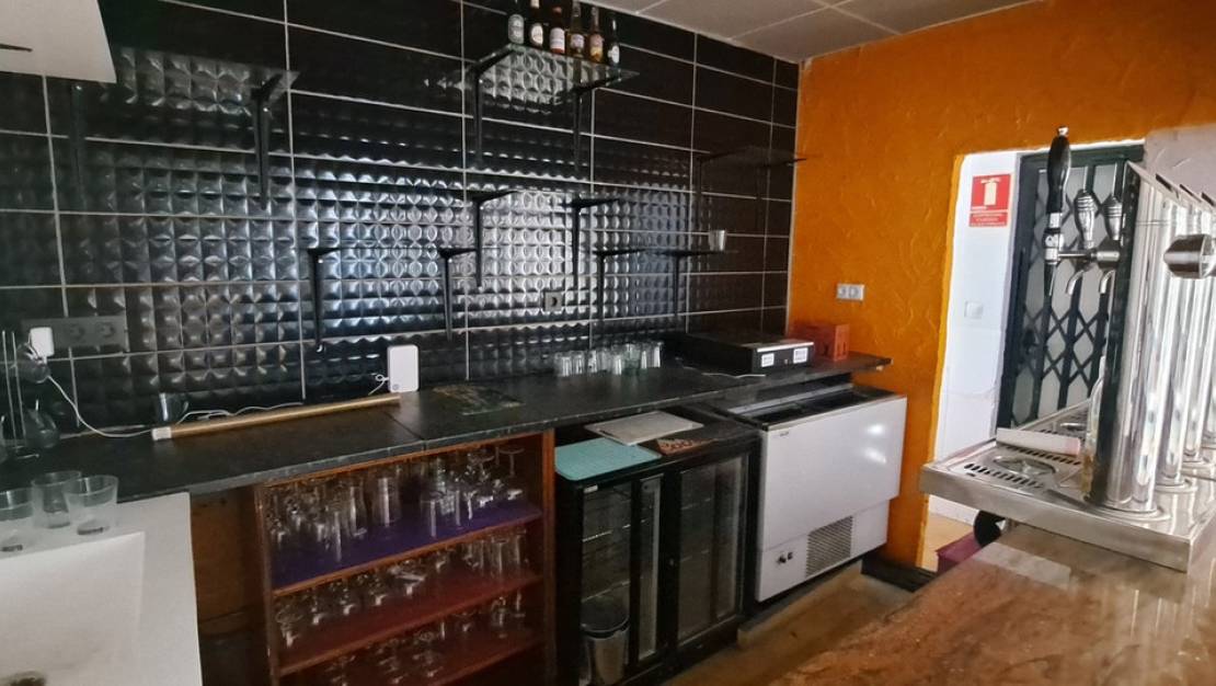 Venta - Commercial property - Orihuela - Los Dolses