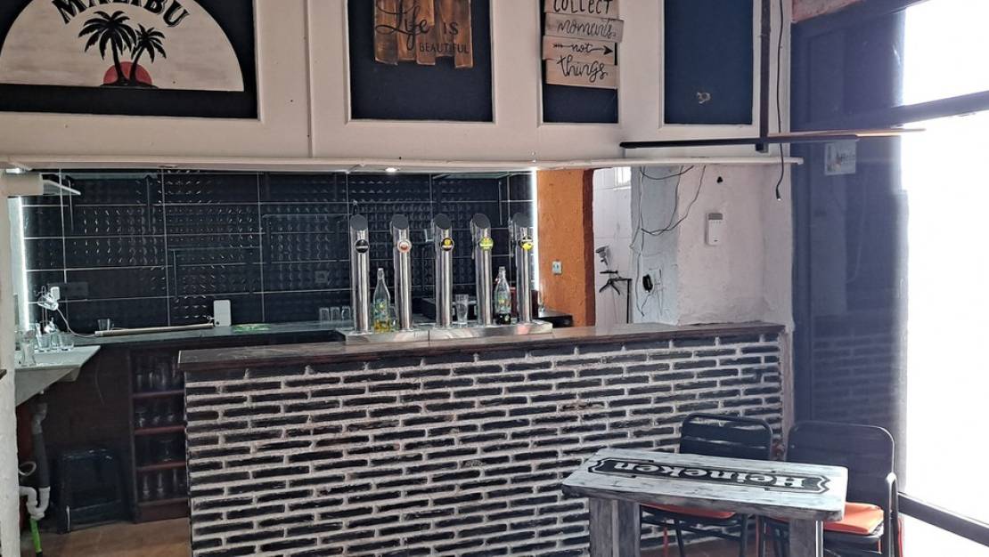 Venta - Commercial property - Orihuela - Los Dolses