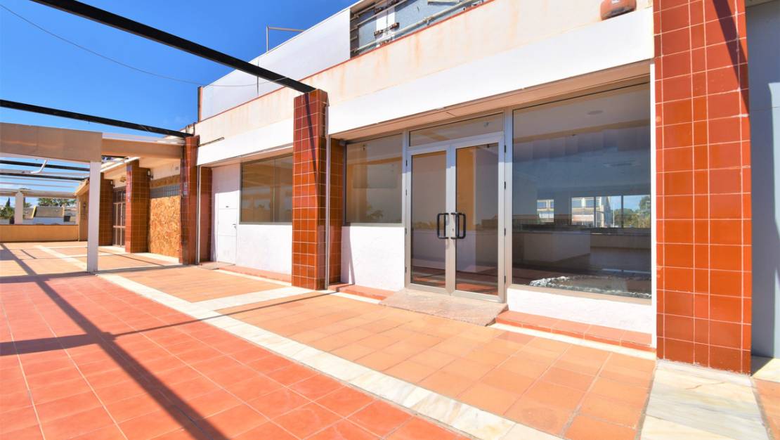 Venta - Commercial property - Orihuela - Los Dolses