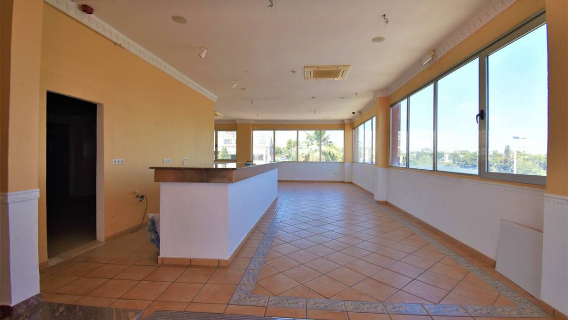 Venta - Commercial property - Orihuela - Los Dolses