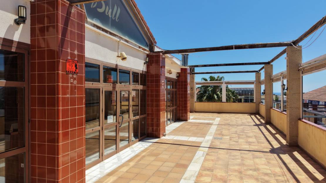 Venta - Commercial property - Orihuela - Los Dolses