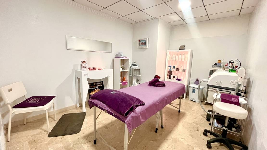 Venta - Commercial property - Orihuela - Villamartin