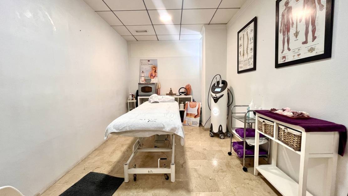 Venta - Commercial property - Orihuela - Villamartin