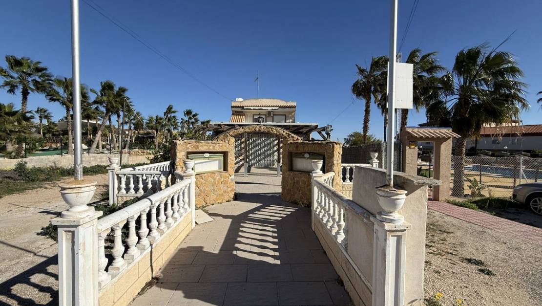 Venta - Commercial property - Orihuela - Villamartin