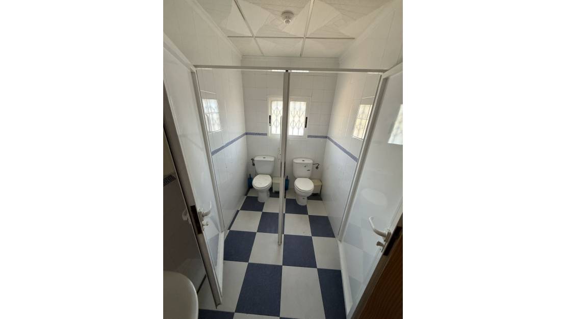 Venta - Commercial property - Orihuela - Villamartin