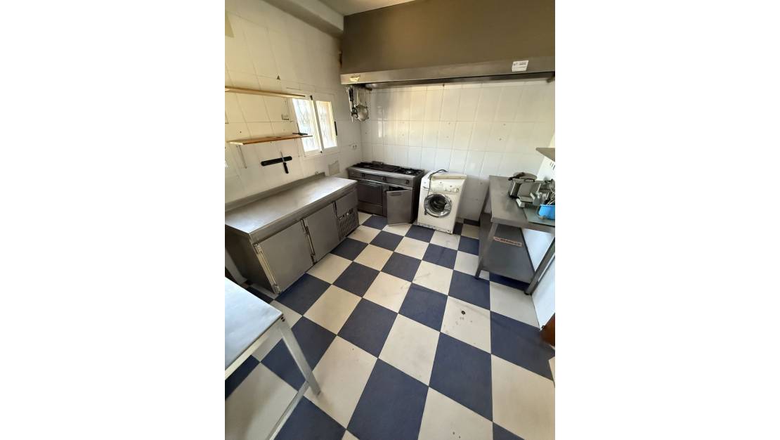 Venta - Commercial property - Orihuela - Villamartin