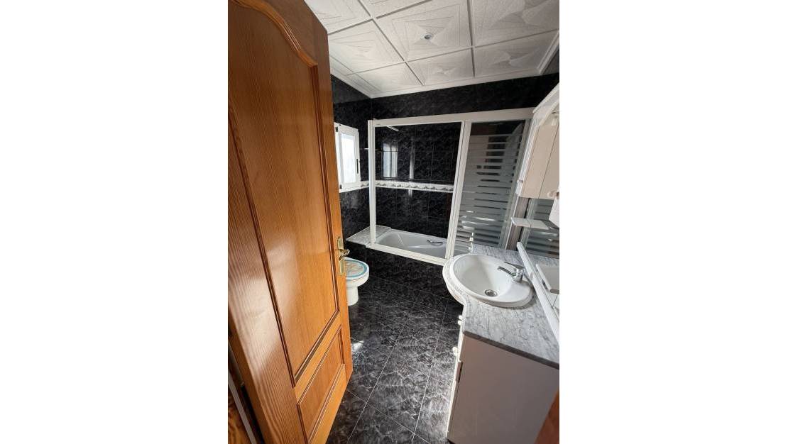 Venta - Commercial property - Orihuela - Villamartin