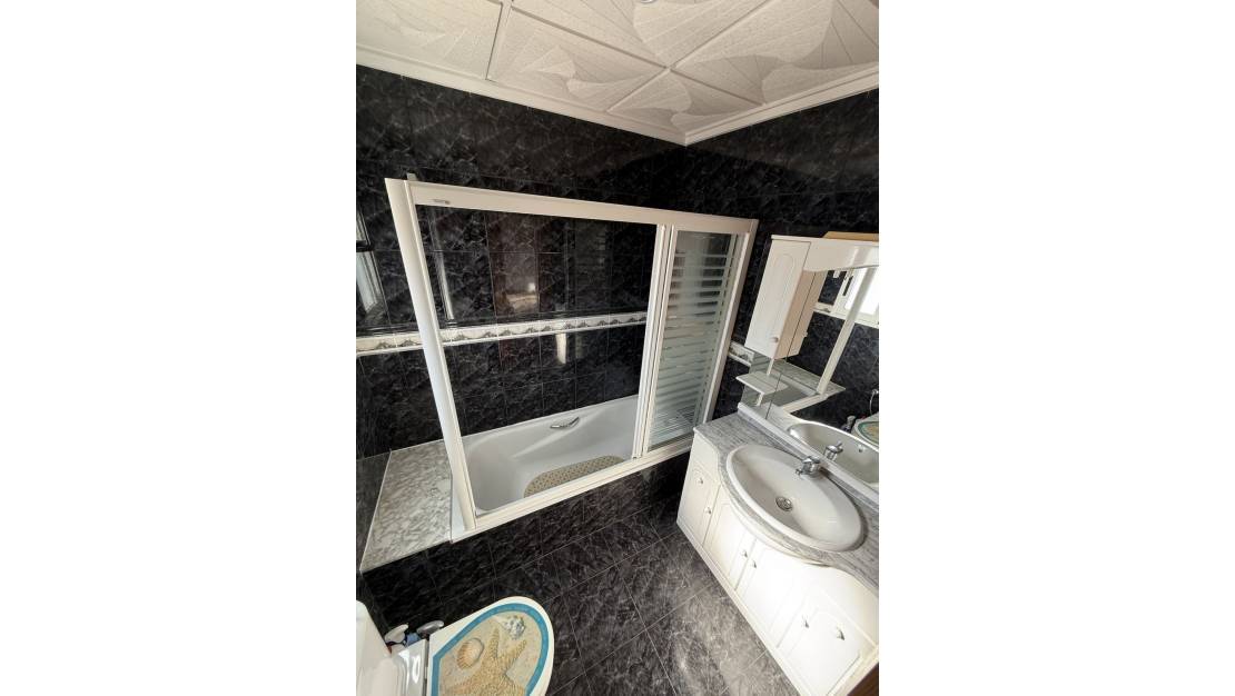 Venta - Commercial property - Orihuela - Villamartin