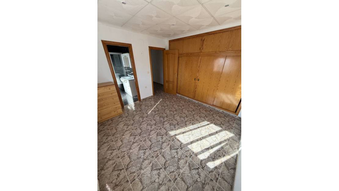 Venta - Commercial property - Orihuela - Villamartin