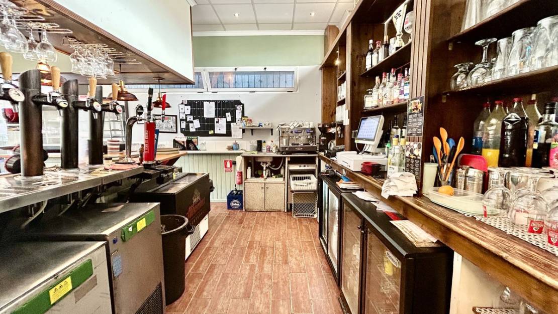 Venta - Commercial property - Orihuela - Villamartin