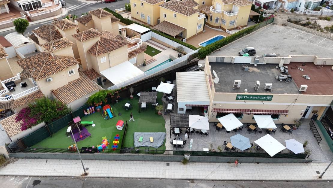 Venta - Commercial property - Orihuela - Villamartin