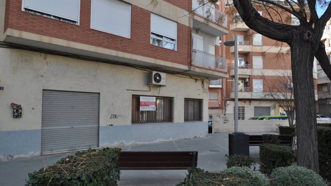 Venta - Commercial property - Petrel - Petrer