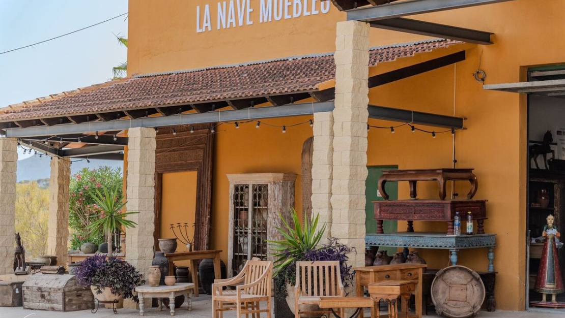 Venta - Commercial property - Senija