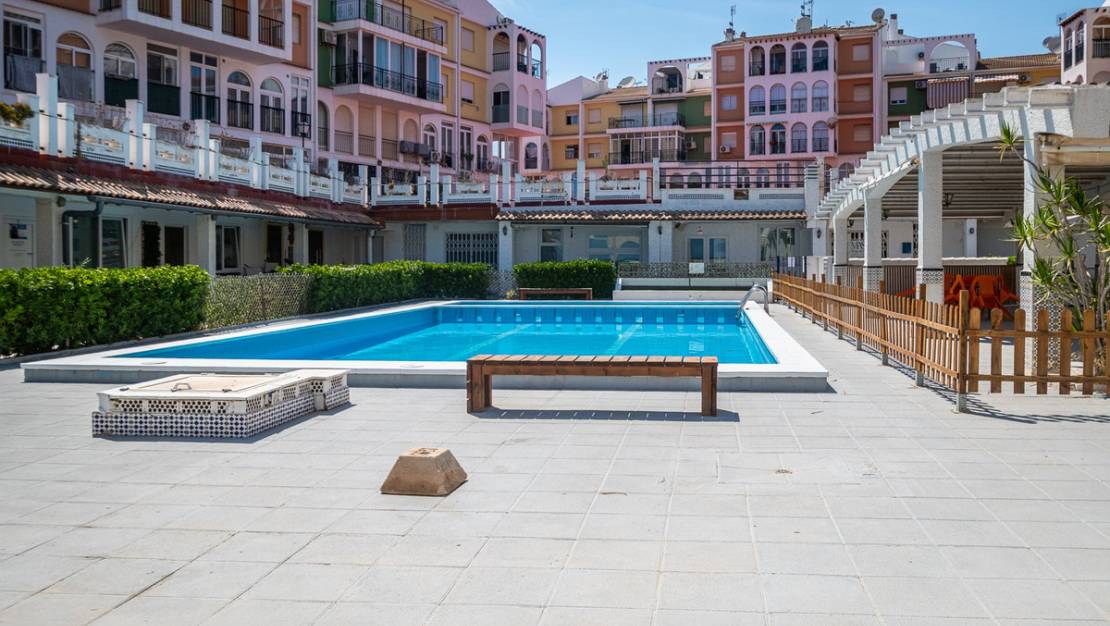 Venta - Commercial property - Torrevieja - La Veleta