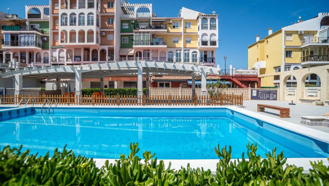 Venta - Commercial property - Torrevieja - La Veleta