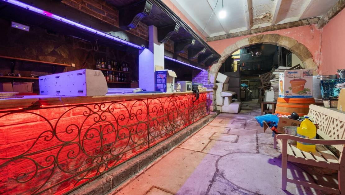 Venta - Commercial property - Torrevieja - Playa del Cura