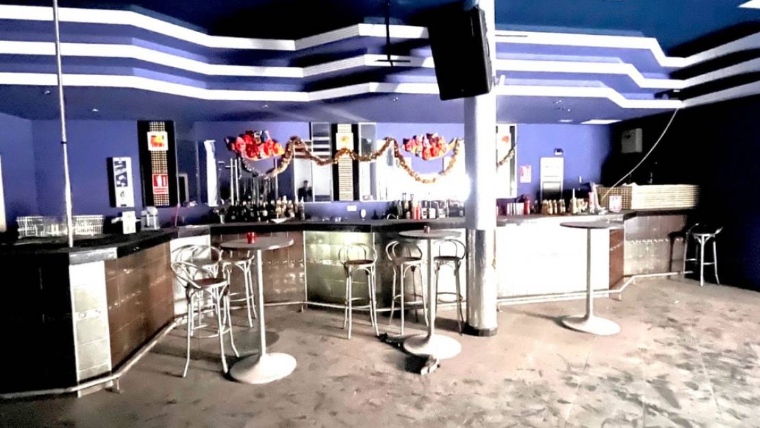 Venta - Commercial property - Torrevieja - Playa del Cura