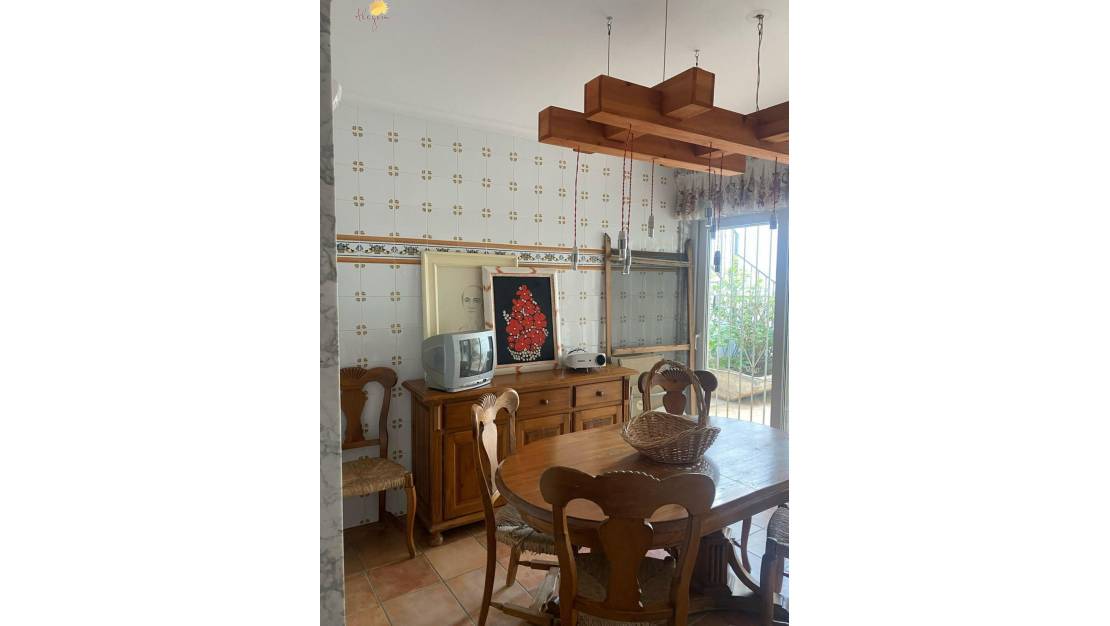 Venta - Commercial property - Torrevieja - Torrevieja Centro