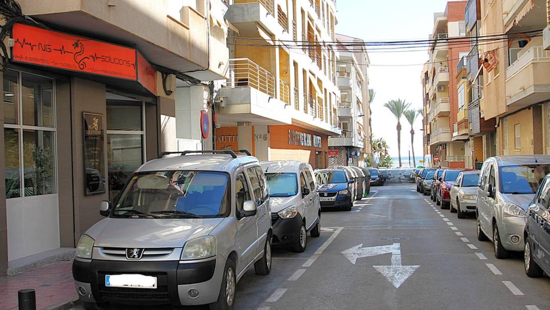 Venta - Commercial property - Torrevieja - Torrevieja Centro