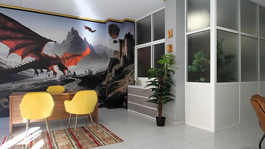 Venta - Commercial property - Torrevieja - Torrevieja Centro