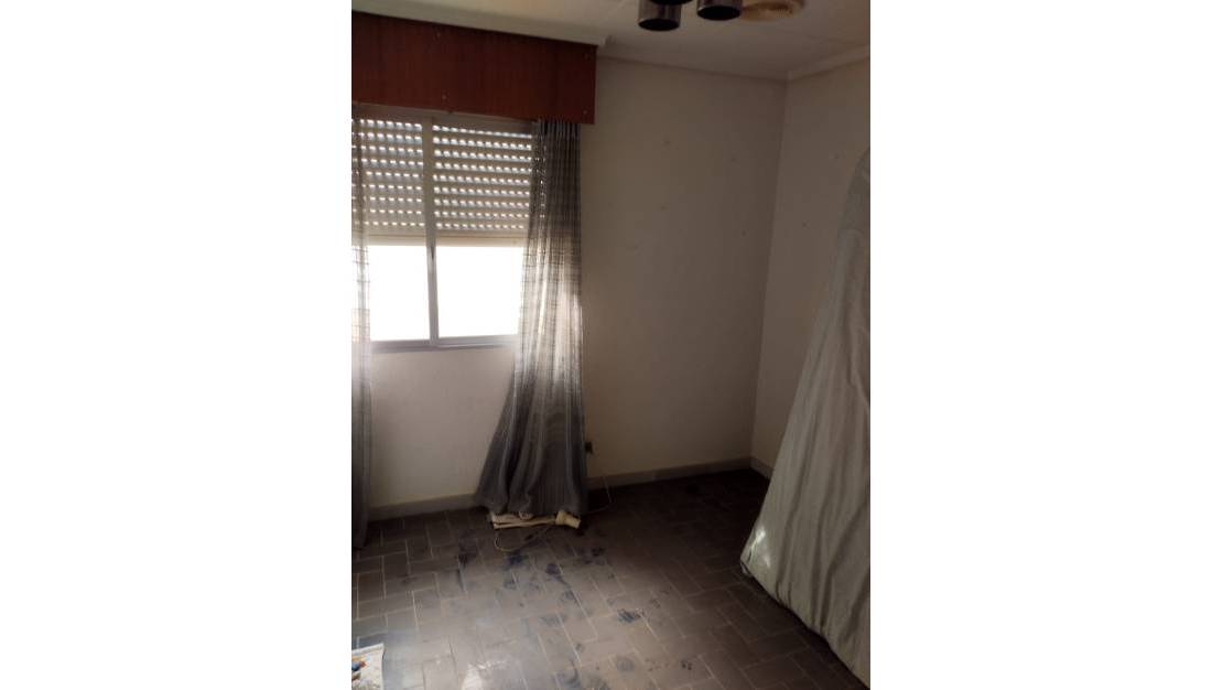 Venta - Commercial property - Torrevieja - Torrevieja Centro