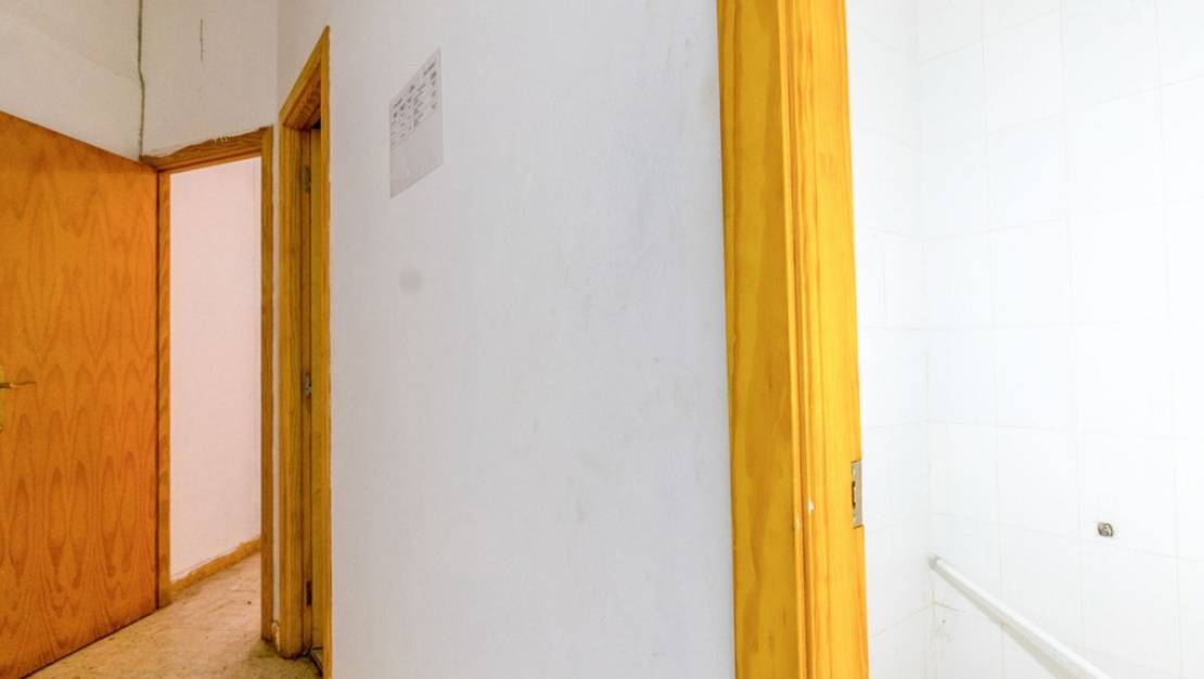 Venta - Commercial property - Torrevieja - Torrevieja Centro