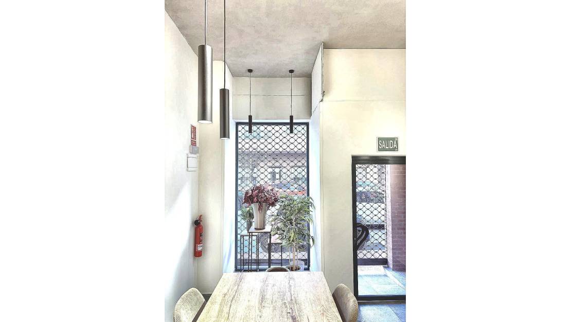 Venta - Commercial property - Torrevieja - Torrevieja Centro