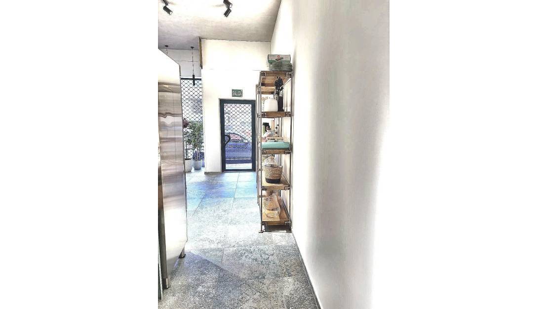 Venta - Commercial property - Torrevieja - Torrevieja Centro