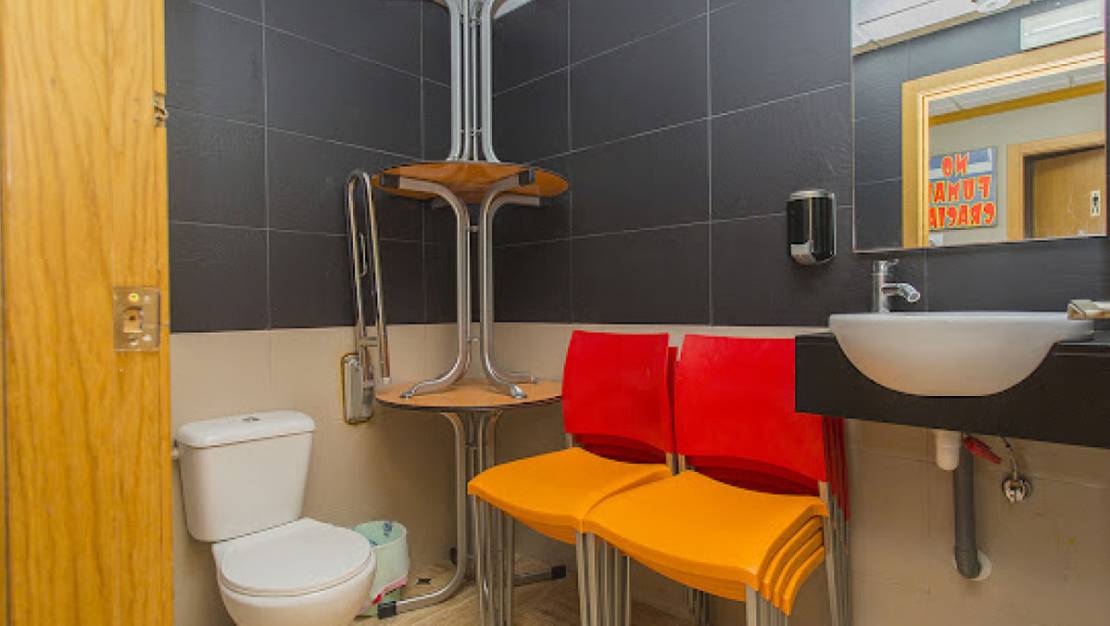 Venta - Commercial property - Torrevieja - Torrevieja Centro