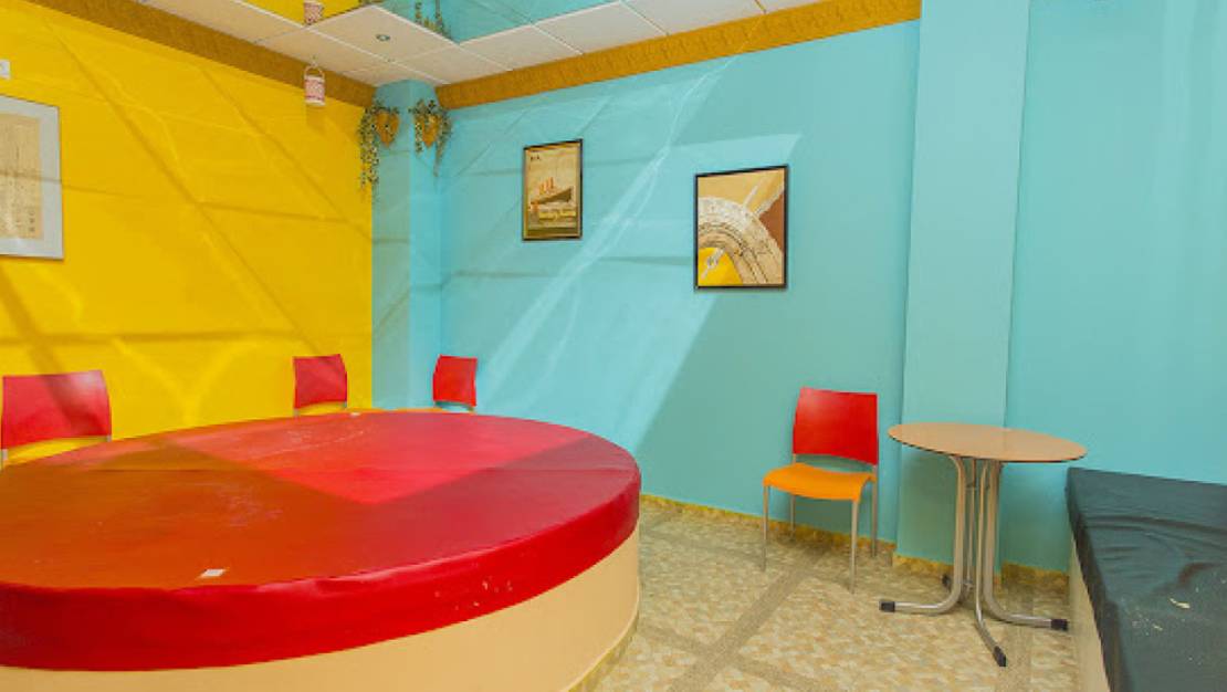 Venta - Commercial property - Torrevieja - Torrevieja Centro