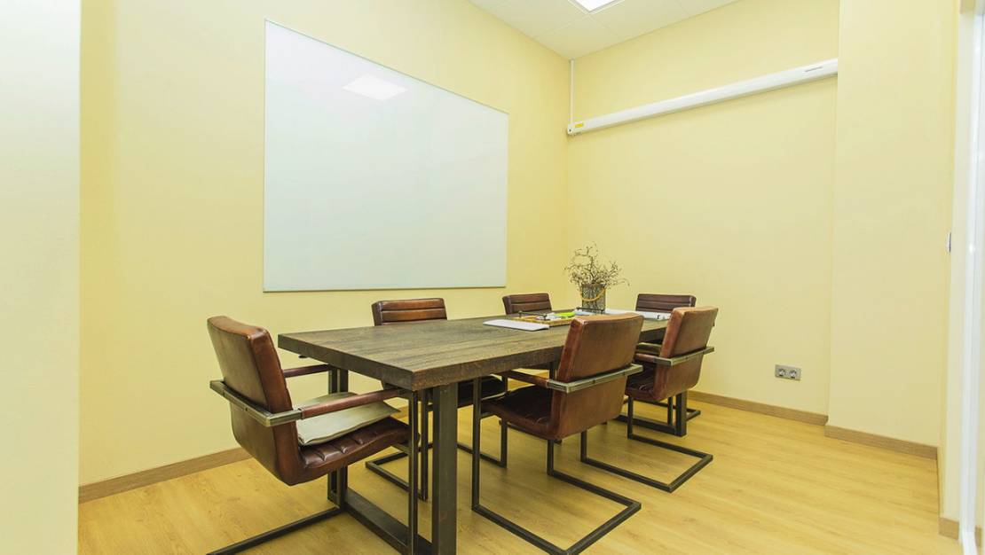 Venta - Commercial property - Torrevieja - Torrevieja Centro